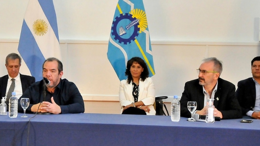 El gobierno de la provincia destacó la tarea conjunta con intendentes para elaborar plan de excepciones al aislamiento