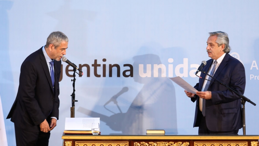 El Presidente le tomó juramento a Jorge Ferraresi como ministro de Desarrollo Territorial y Hábitat