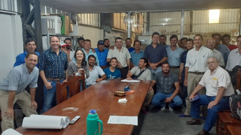Curso de acreditación de vacunadores contra aftosa y brucelosis en Corrientes