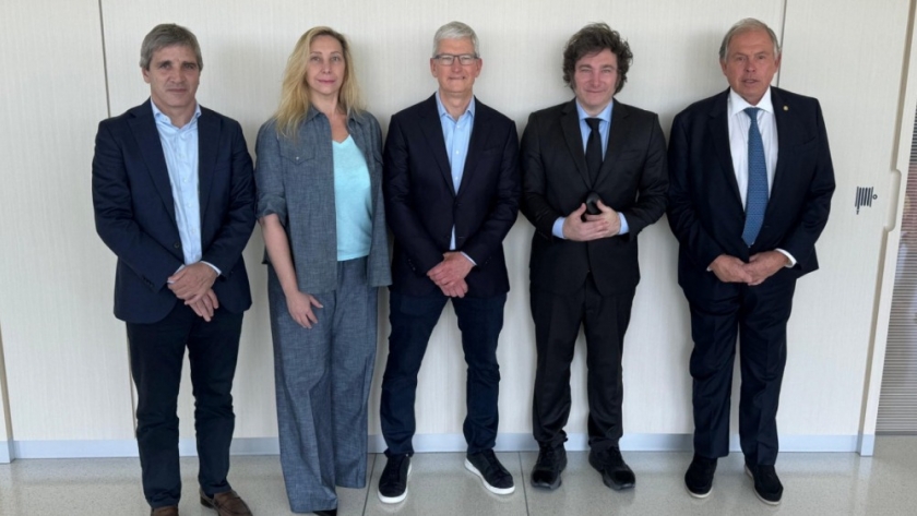 El Presidente Milei mantuvo una reunión con el CEO de Apple, Tim Cook