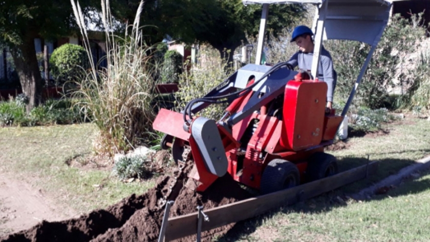 Macachín: ampliación de la red agua potable
