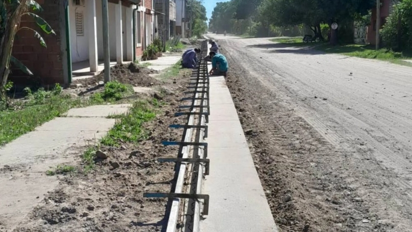 Corrientes a punto de concluir cordón cuneta en más de 20 cuadras de San Luis del Palmar