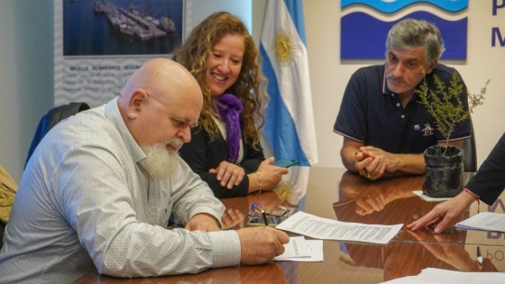 Puerto Madryn: Administración Portuaria firmó un acuerdo de colaboración con el CONICET-CENPAT
