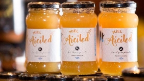 Miel con valor agregado: cómo es el trabajo de La Agroapícola para elaborar productos únicos