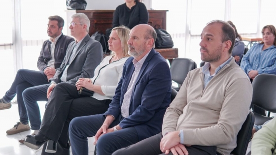 Mendoza impulsa frutas de estación y promueve conservas todo el año