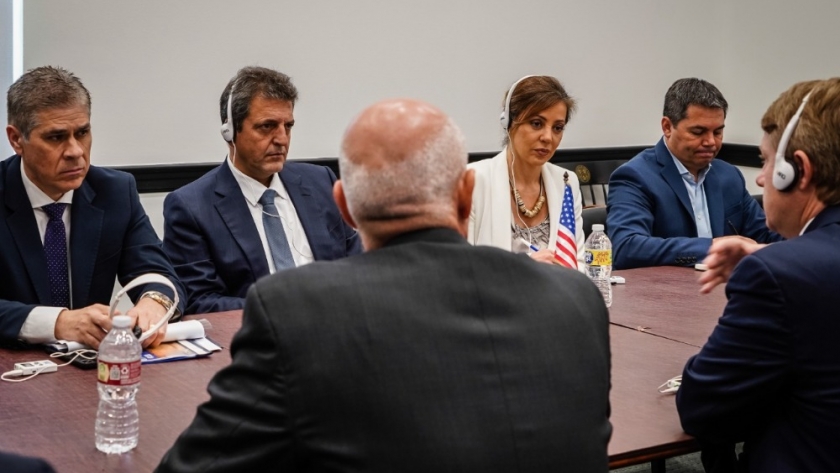 Inversiones en energía e hidrocarburos, la agenda de Royón en EEUU