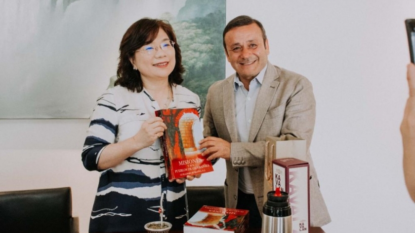 Herrera Ahuad y representantes de Taiwán mantuvieron un amistoso encuentro en casa de gobierno