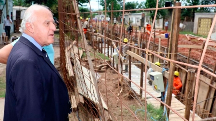 Lifschitz supervisó las obras en el desagüe Gorriti de la ciudad de Santa Fe