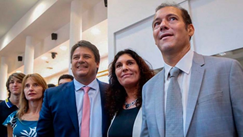 Gutiérrez asistió a la apertura de sesiones en la ciudad de Neuquén