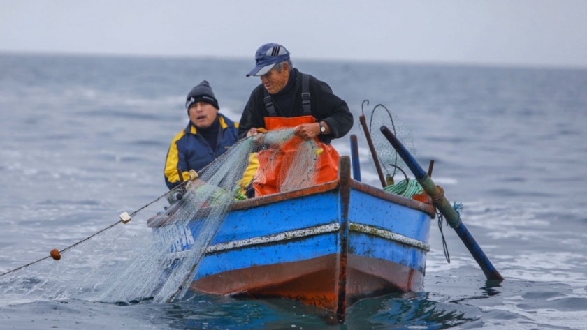 Se prorrogan las restricciones a la pesca comercial y deportiva en el río Paraná
