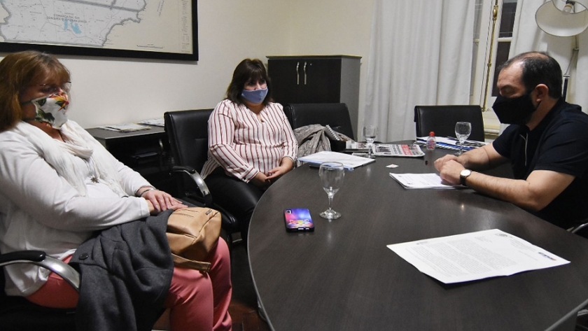 Grazzini recibió a la intendenta de 28 de Julio en casa de gobierno