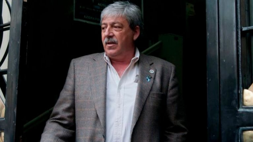 El expresidente de la FAA cuestionó la parsimonia del campo