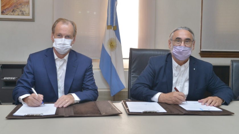 Basterra y Bordet firmaron convenios por más de $80 millones para fortalecer la producción agropecuaria en Entre Ríos