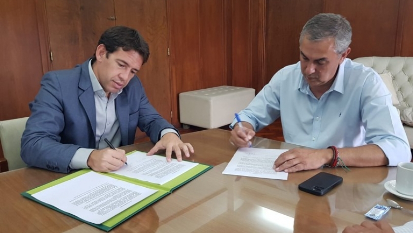 Con el 12 %, los ministros de San Juan y Mendoza firmaron el Acuerdo Vitivinícola
