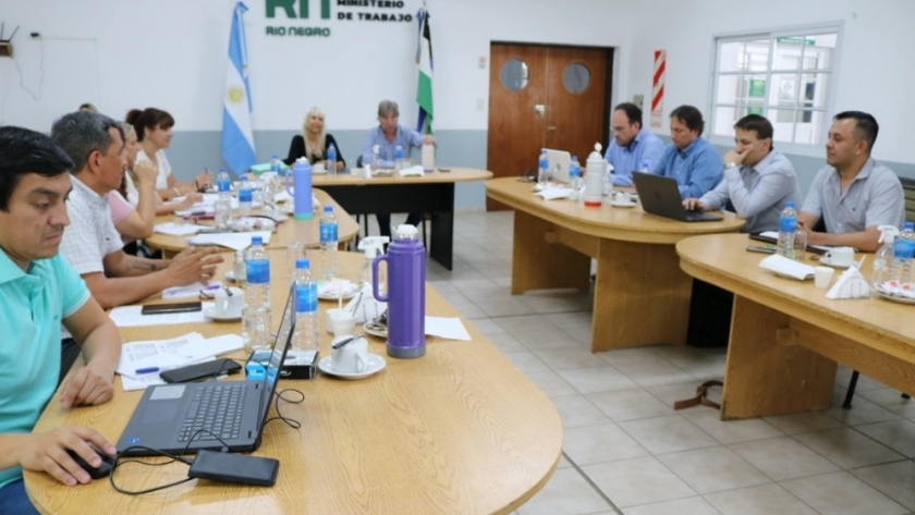 Proponen al sector docente una pauta salarial por encima de la inflación