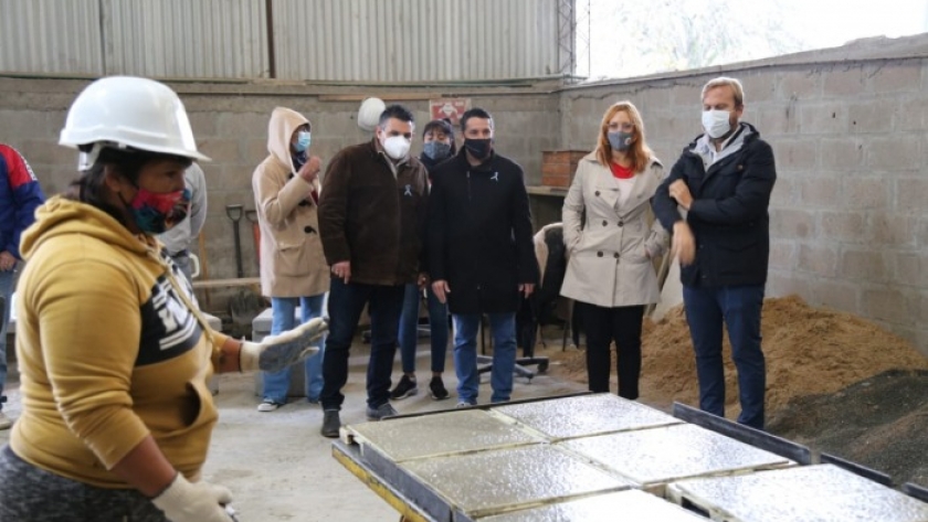 Ruiz Malec recorrió un polo industrial y un centro de formación laboral