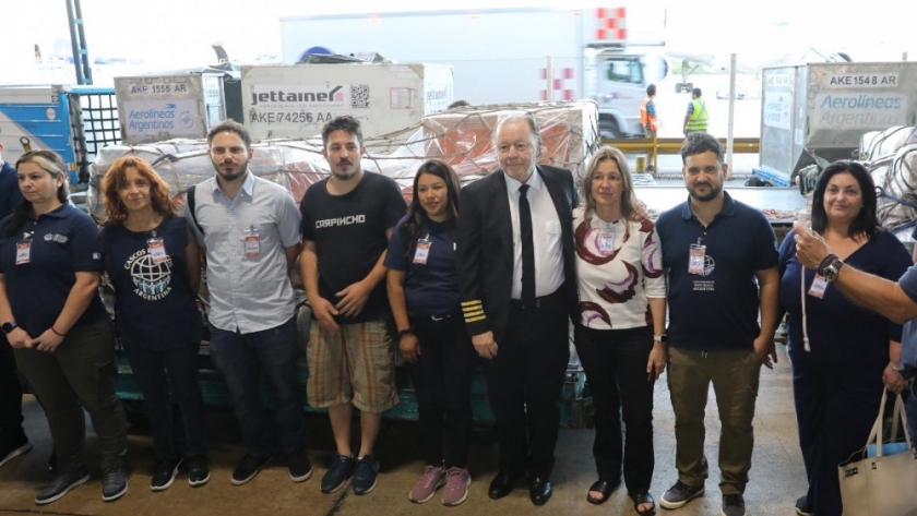 Partió hacia Egipto segundo vuelo con ayuda humanitaria para Gaza