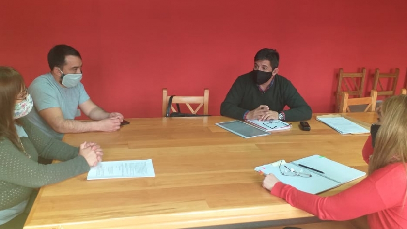Cordillera: el IPV repasó proyectos habitacionales con municipios