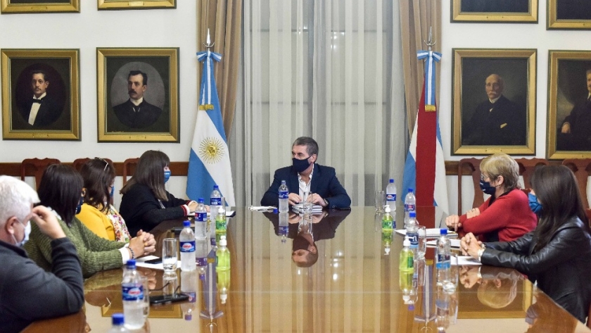 El Gobierno provincial dialogó con UPCN y ATE previo a paritarias