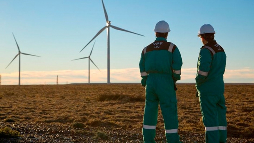 Argentina con millonarias inversiones en energía eólica de YPF y Genneia