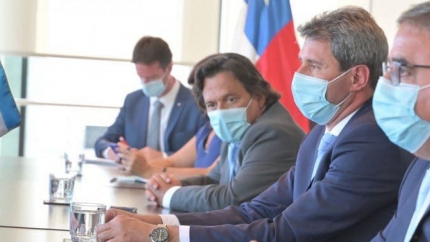 Uñac, en Chile: "Nos estamos llevando la gran oportunidad de reflotar el proyecto del Túnel de Agua Negra"