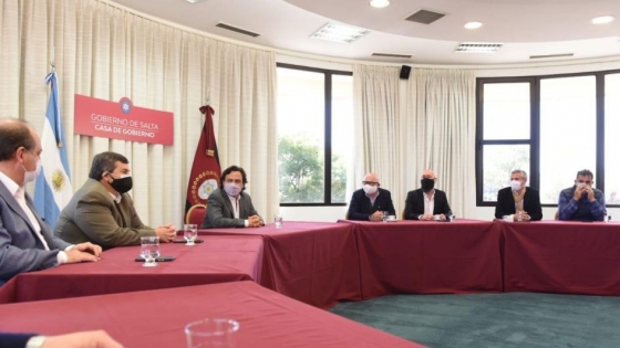 El gobernador Gustavo Sáenz se reunió en Casa de Gobierno con representantes empresariales y de los trabajadores del comercio, gastronomía y turismo