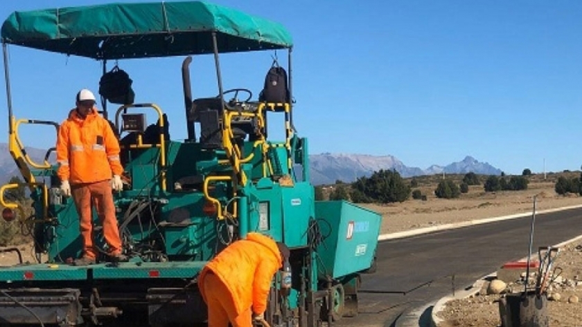 Se retomaron las obras de pavimento en el Parque Tecnológico Industrial de Bariloche