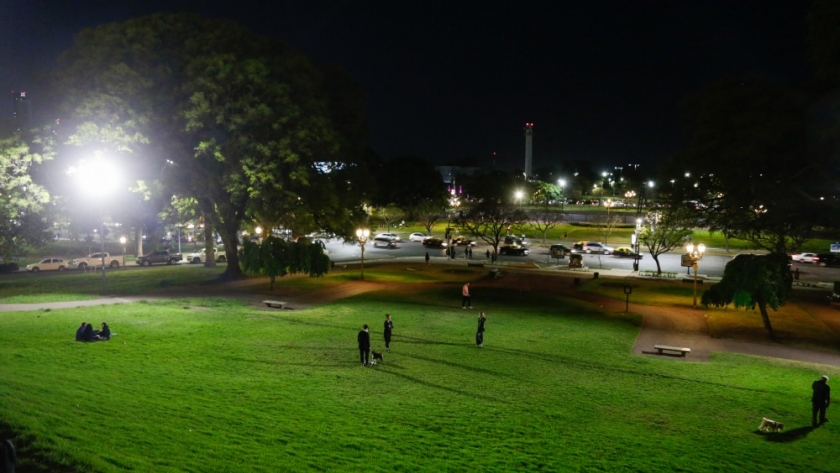 Ahorro energético en la Ciudad: el monumento a Bartolomé Mitre tiene iluminación 100% LED