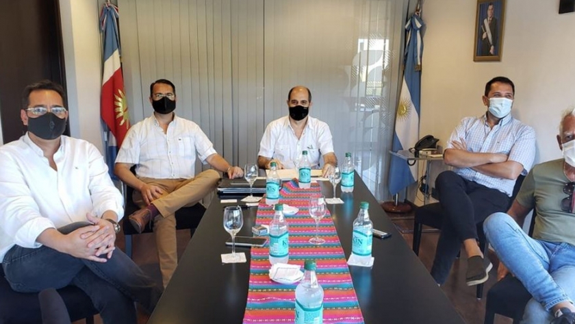 El Ministro Mandrille mantuvo una importante reunión con empresarios del sector ganadero