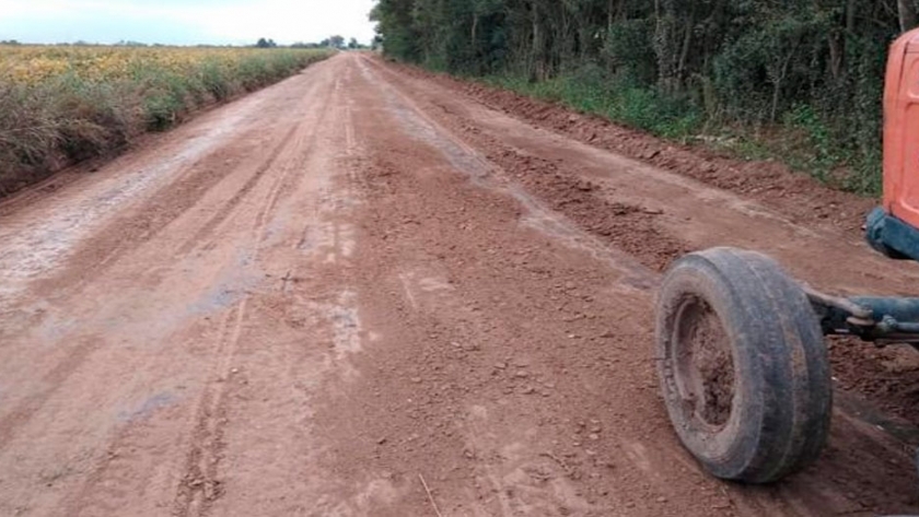 Novedosa e interesante propuesta para el mantenimiento de caminos rurales en Santa Fe