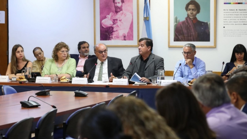 Mendiguren: “Este modelo industrial mostró resultados contundentes y trabajamos para sostenerlo”