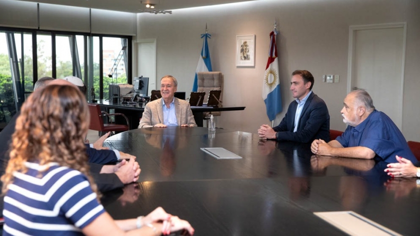 Schiaretti recibió al Comité Interreligioso por la Paz