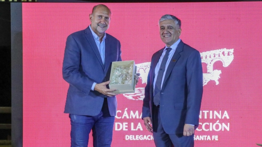 Perotti aseguró que “en 2022, la Provincia va a mantener el ritmo de Obras Públicas