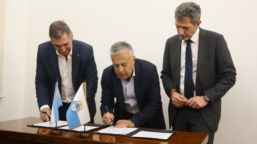 Gobernadores reclaman al Gobierno por el mal estado de las rutas y exigen reactivar la obra pública
