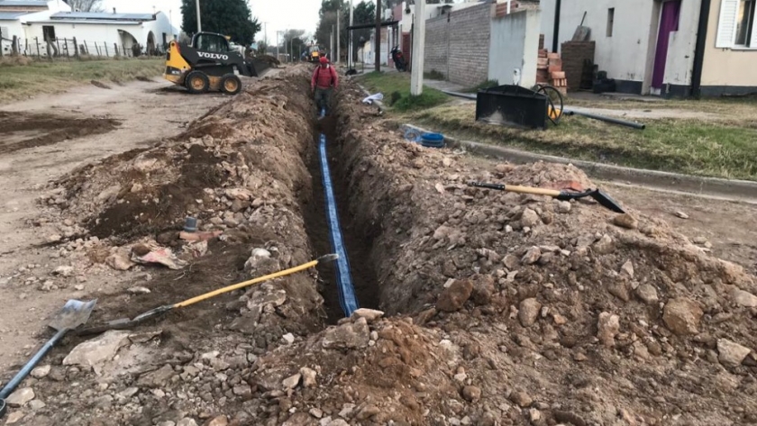 Sigue en desarrollo la obra de la nueva red de agua potable en Colonia Barón