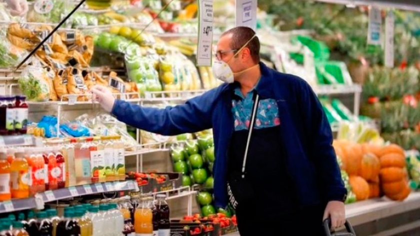 Estiman una baja del 7% del PBI y un 44,4% de inflación
