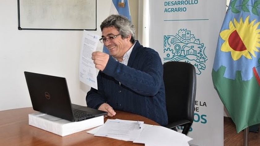 El MDA impulsa el financiamiento y capacitación de jóvenes apicultores