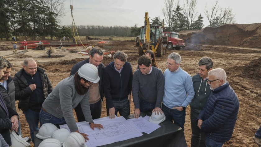 En San Antonio de Areco, Katopodis recorrió las obras de la Planta de Líquidos Cloacales