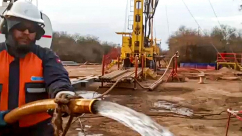 Finalizó la construcción de uno de los dos pozos de agua para Los Blancos