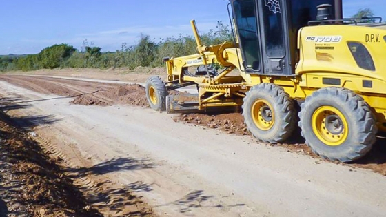 Programa de trabajos viales en caminos productivos de la provincia