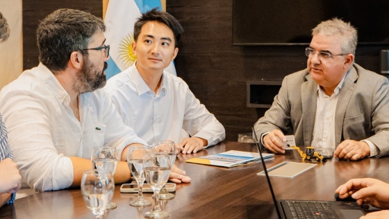 Catamarca evalúa incorporar maquinaria pesada china para impulsar obras e industria local