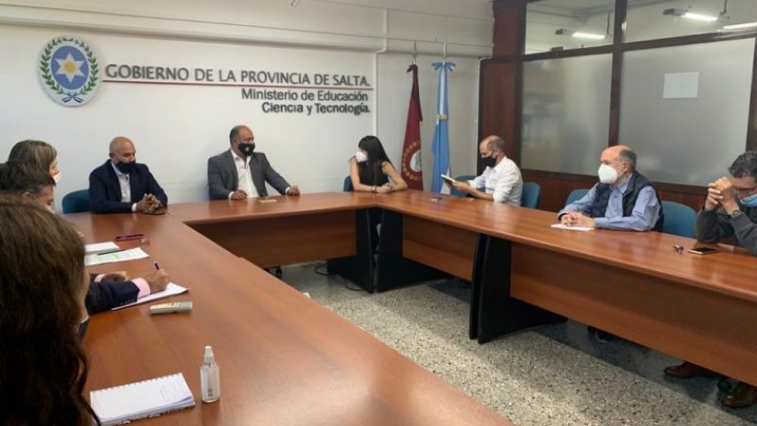 Gestionan fondos para obras en el Valle de Luracatao