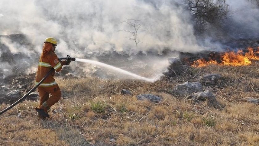 Tucumán: Defensa Civil incorporó equipos para combate de incendios forestales