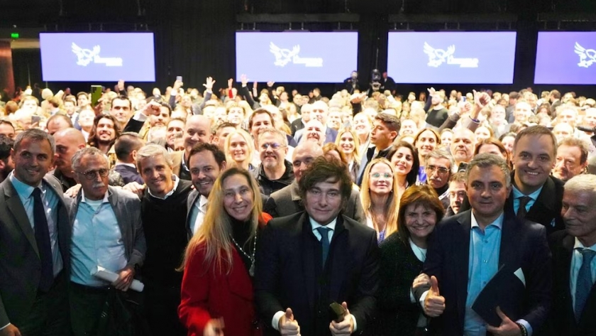La Libertad Avanza inicia su campaña bonaerense: análisis y desafíos en la previa electoral