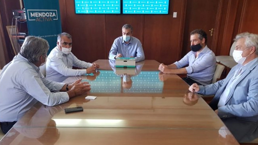 Vaquié se reunió con el presidente de la Cámara Argentina de Productores de Cerezas Integrada