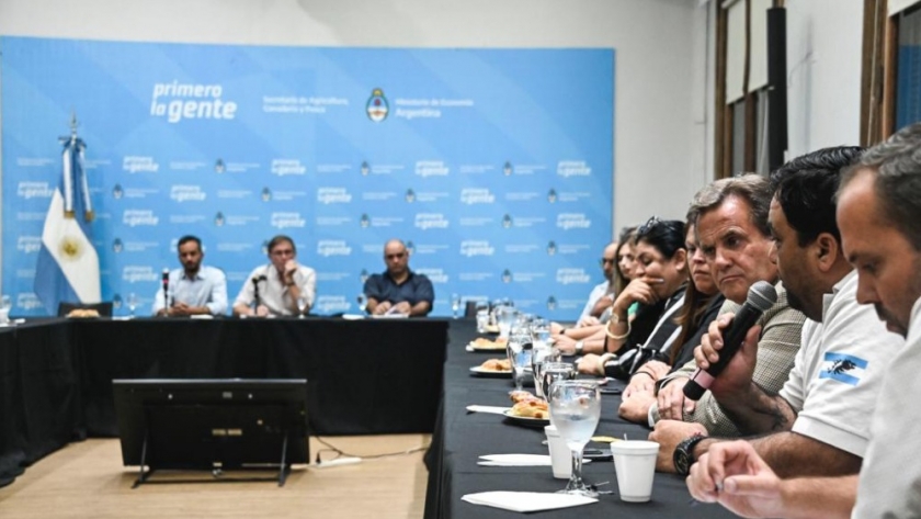 Mesa de diálogo con sindicatos de la Pesca