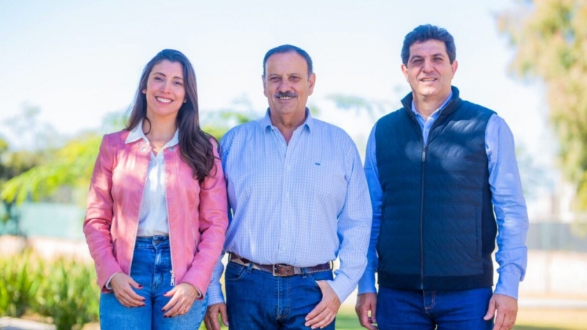 Ricardo Quintela anunció la lista de candidatos a senadores y diputados nacionales