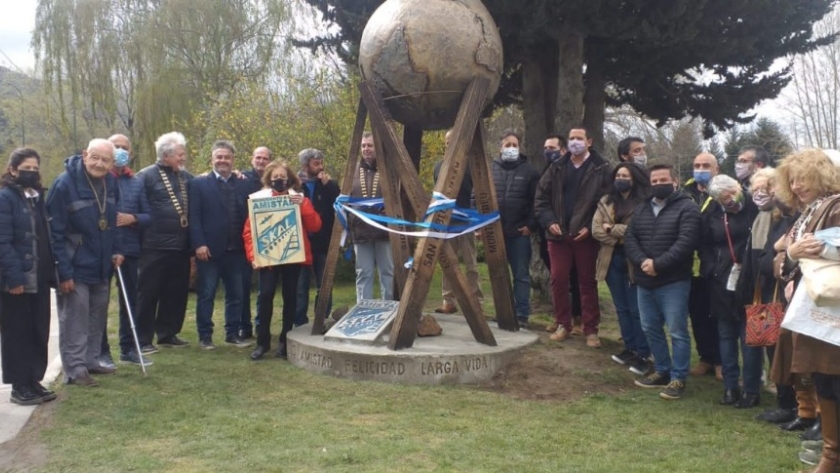 Turismo acompañó la inauguración de Monumento en Villa la Angostura