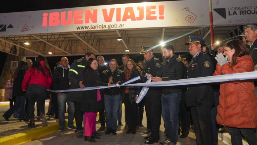 La ciudad de Chepes ya cuenta con un nuevo arco de ingreso y control policial en RN Nº 141
