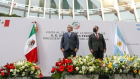 "El desafío que tenemos como continente es unirnos y alzar nuestra voz en el mundo", afirmó el Presidente en el Senado de México